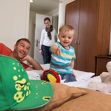 Ahorn Waldhotel מלון