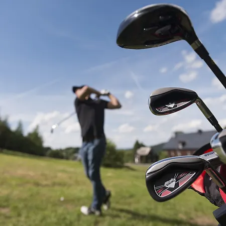 מלון Ahorn Waldhotel 3*