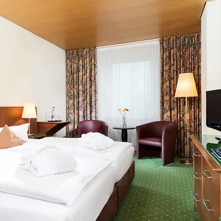 Ahorn Waldhotel 3*